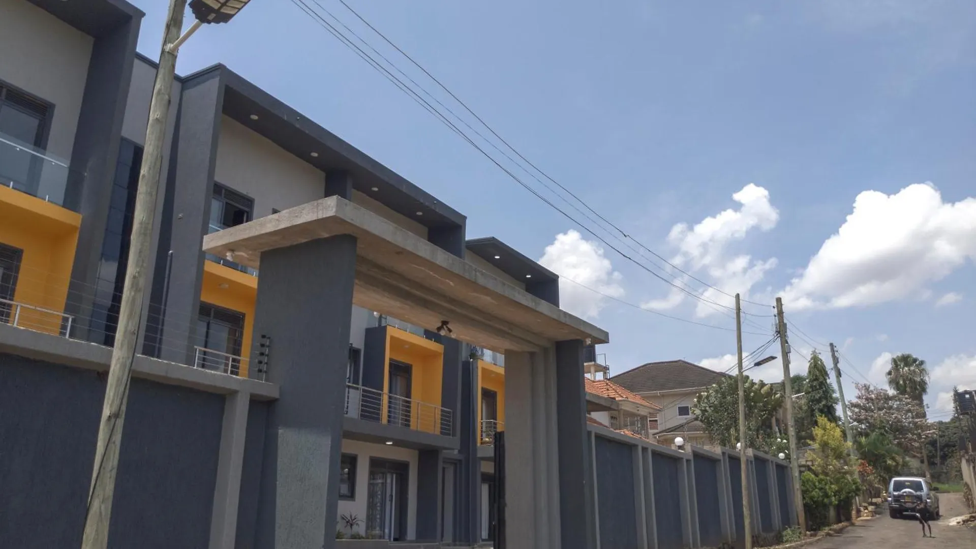 Lake Breeze Apartments Kampala